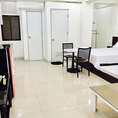 Residencia San Vicente - Pasay -Budget Hotel Манила Екстериор снимка