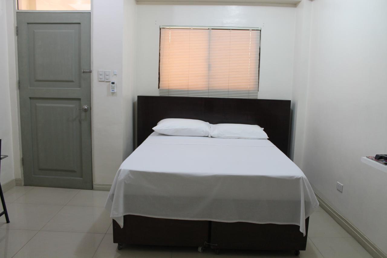 Residencia San Vicente - Pasay -Budget Hotel Манила Екстериор снимка